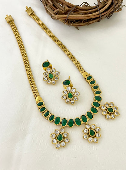 Sparsh Kemp Single Stones Necklace with Earrings Green